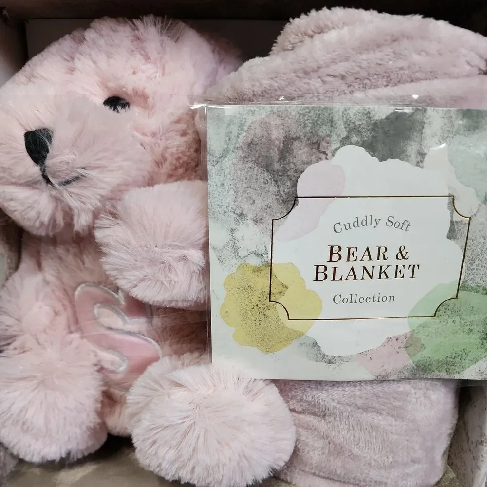 Cuddly Soft BEAR AND BLANKET Collection 2 PIECE GIFT SET PINK‎ With Letter S